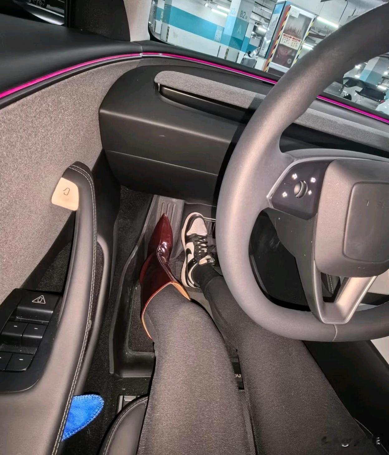 女孩子冬天开车有多费劲