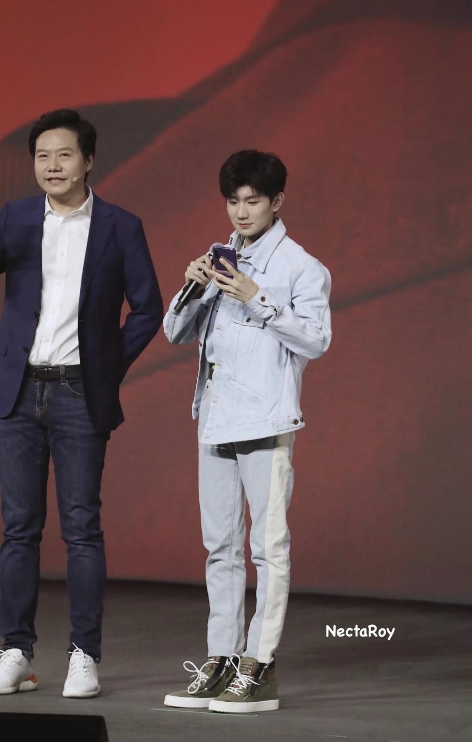已知雷军180cm，求王源的身高❓​​​