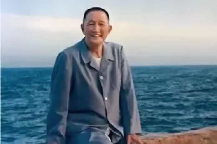 当年洪学智妻子寻女无果，到老乡家歇脚，不经意的交谈间，妇人突然惊呼：“是你啊！当