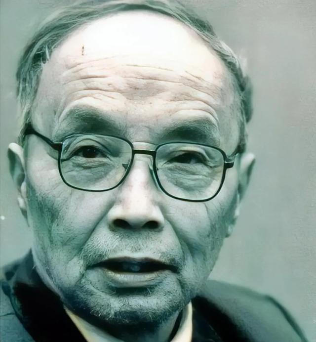 1951年，渣滓洞的看守黄茂才被判处死刑，行刑当天，黄茂才突然大喊：“别杀我！我