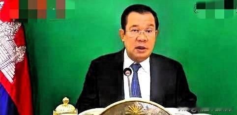 洪森这招真是让人大跌眼镜。当地时间12月10日竟然公开喊话让老百姓给前线捐