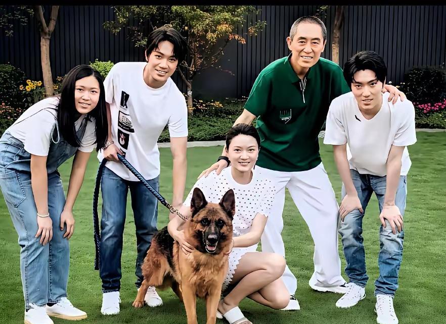 嫁给大31岁的张艺谋，陈婷到底图什么？看了她晒的3张日常照，我瞬间闭嘴了。都