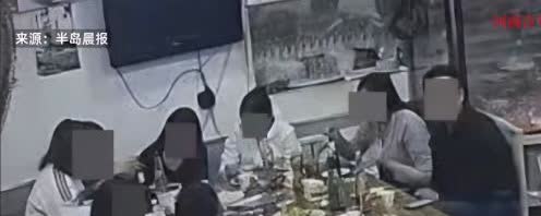 “人不要脸则无敌！”4月23日，大连，一男子请10个年轻女子吃烧烤，酒足饭饱后，