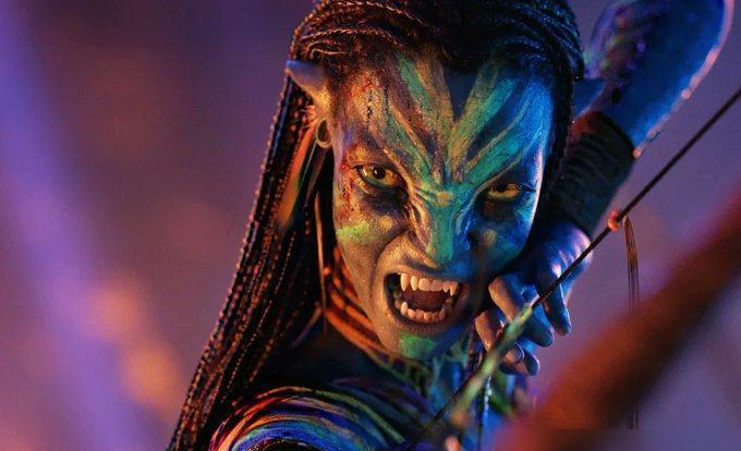 卡梅隆这次可能赌输了。《阿凡达3》首周末全球收了3.45亿美金，听着吓人。但