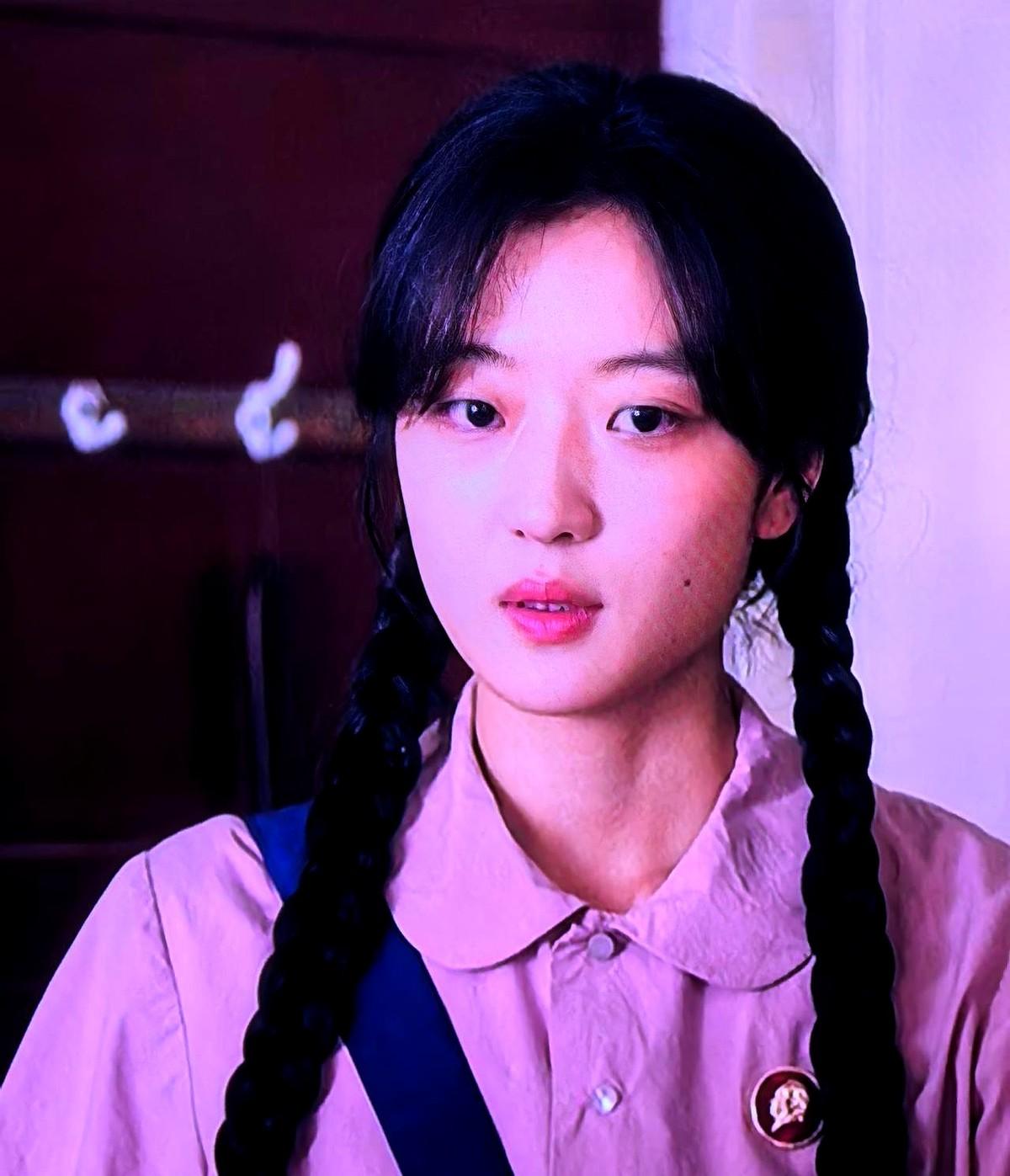 有一种演员，你肯定脸熟，但就是叫不出名字。最近在追《纯真年代的爱情》，本来是