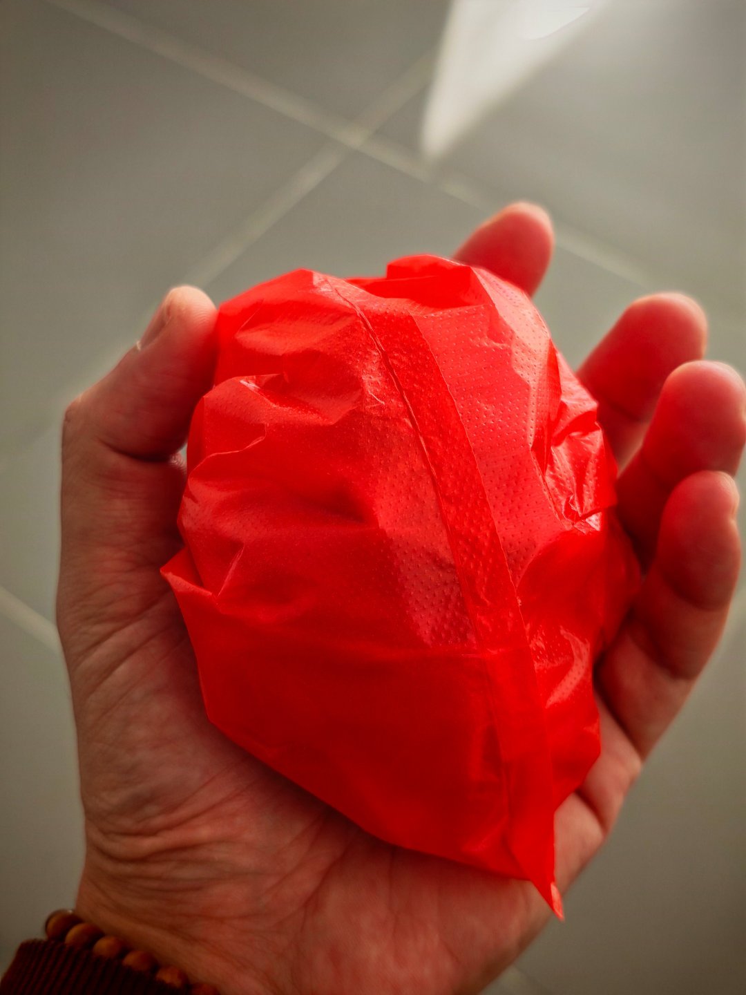 情人节红包何止有红包，里面还有白包春节前又中招了感冒一波，赶紧磕几颗看看能不能满