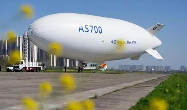 美军这下懵圈了！自家王牌F-35战斗机，刚从日本基地点火起飞，还没飞出200公里
