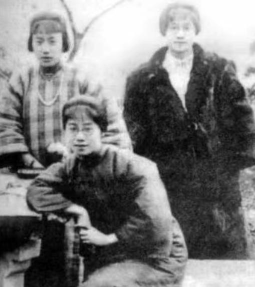 1900年，连生两女的朱环佩再次怀孕，丈夫：“再生女儿我就纳妾！”谁料，生下来还