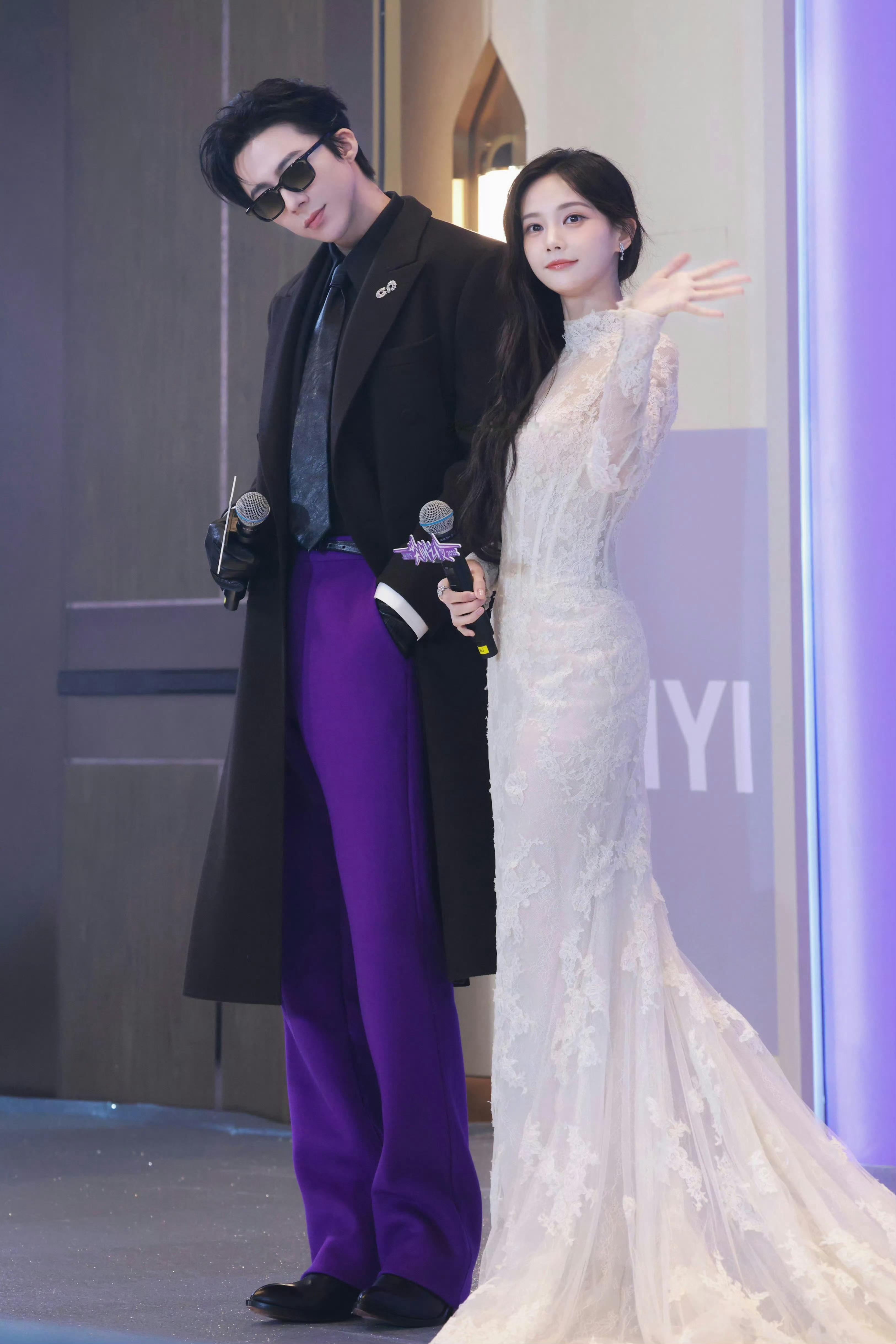 宇宁，一定要演一部这样式儿的啊……刘宇宁李一桐大哥大嫂风味儿。刘宇宁。摩登兄