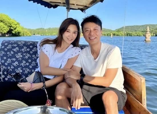 李克勤夫妇为何选择支持岳父与妻弟断绝关系？背后隐藏着怎样的家庭秘密？李克勤夫