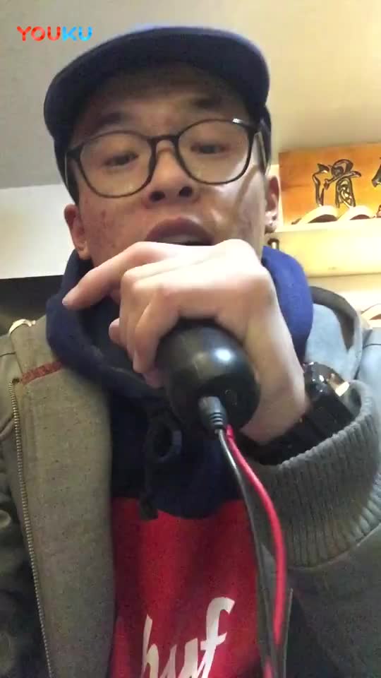 梦见老婆偷着与别的男人约会，解读梦境背后的深层含义