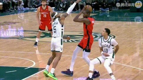 真核！杜兰特31+3+7（15中11）：3节狂砍15分、末节7+4造17比5逆转