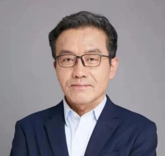 复旦大学教授王德峰，撕开了中国社会当下最大的遮羞布，振聋发聩！他说：“今日之中国