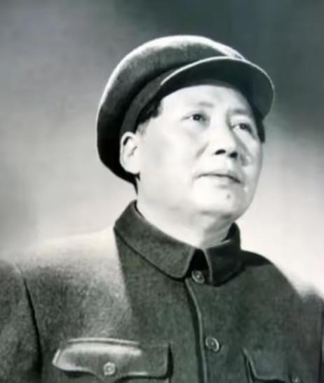 为什么有一些人，在战争年代对毛主席无比崇拜，建国后却对他不满？因为毛主席没有让他