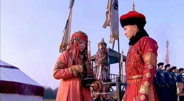 1603年，代善次子硕托，与庶母的私情被揭发后，遭代善追杀。寒光闪闪的佩刀劈