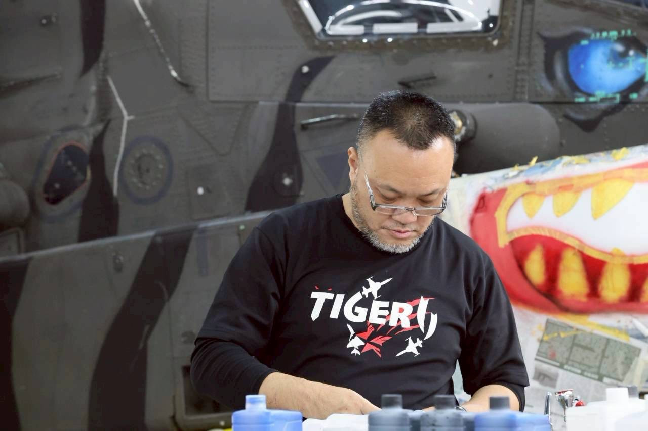 中国台湾”虎斑鲨鱼嘴阿帕奇”，搞了一对魔丸，一只蓝眼睛，一只黄眼睛