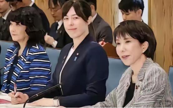 日本的反击来了！据说1月17日凌晨，日本经产省召开紧急会议启动对华230