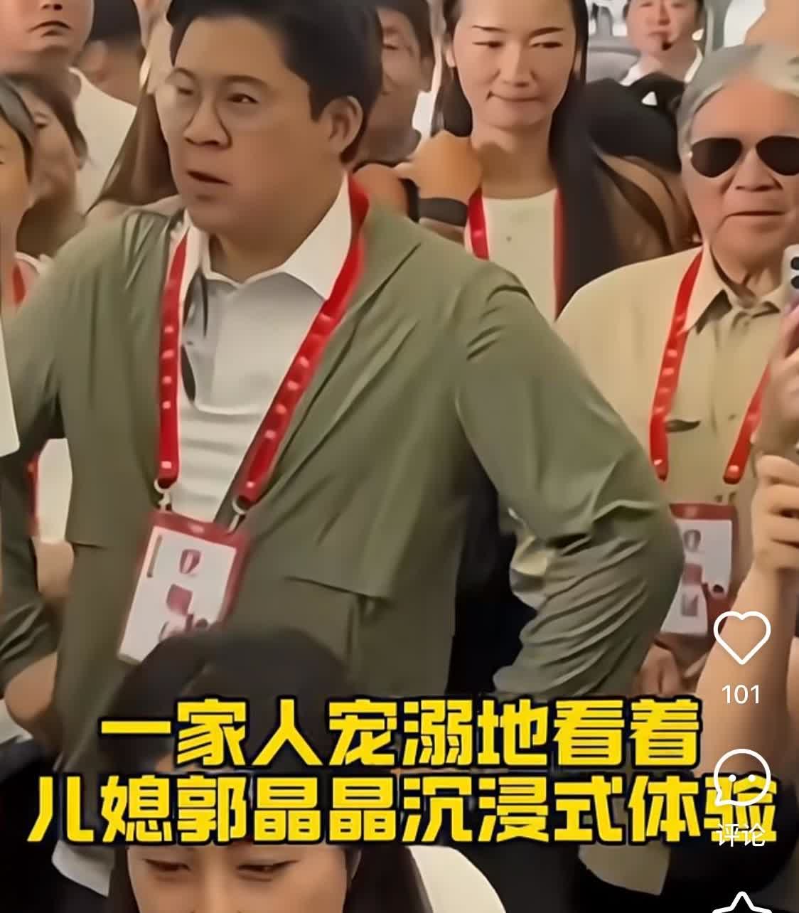 全网炸锅！霍家两兄弟这是较上劲了？评价大嫂差距太大，全网都在议论。