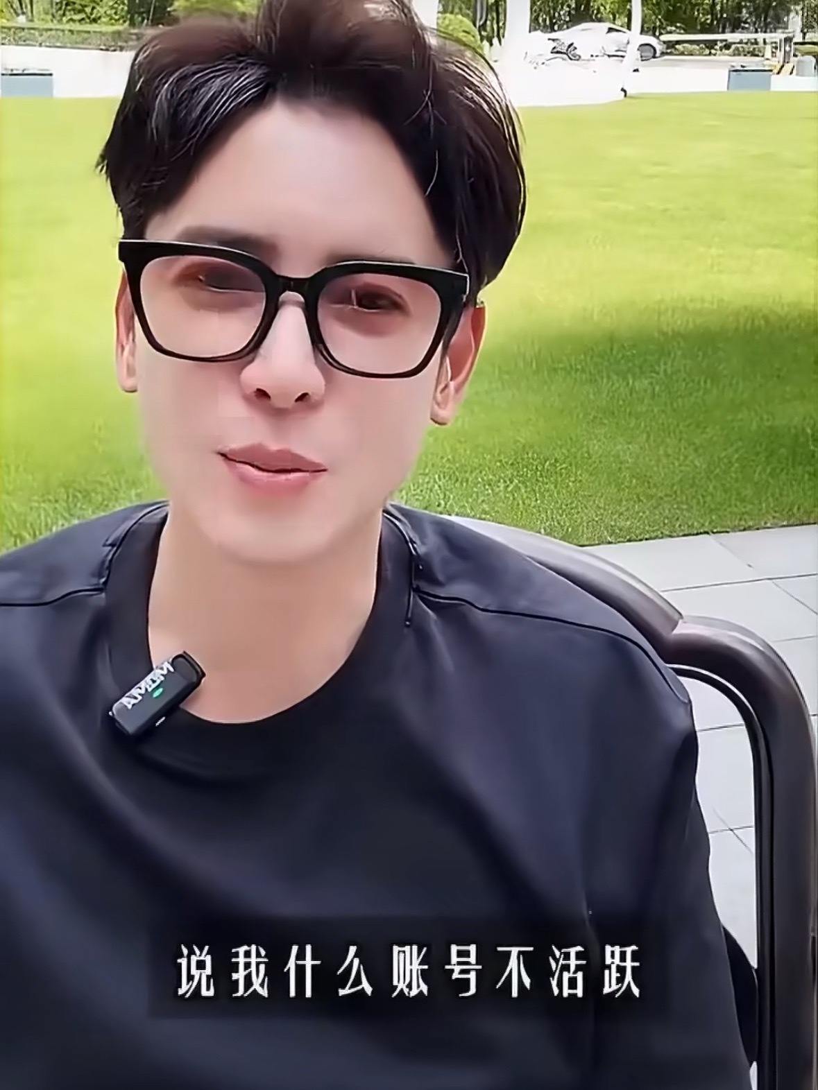 韩栋直播哭诉没戏拍韩栋这事儿吵翻了。一边觉得演员哭穷太离谱，你一部戏够我打几年工