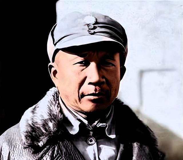 新四军最初的六位军部领导人，参谋长张云逸是大将，其余五位开国功勋到底是什么军衔？