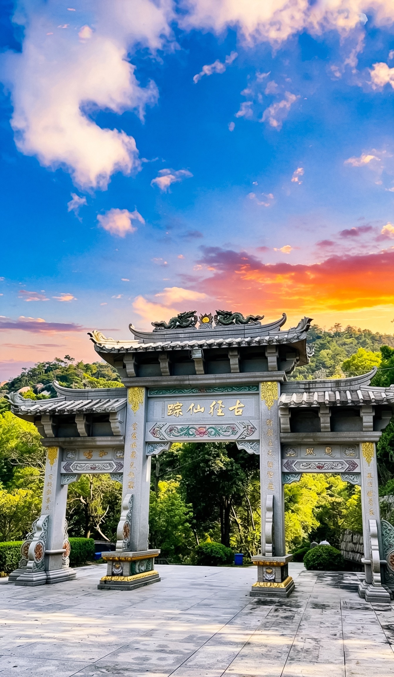 离火大运真相：一批人正在被时代清算离者，明也，大运以光明筛选众生，进入离火运之后，离火缓缓筛选一切。