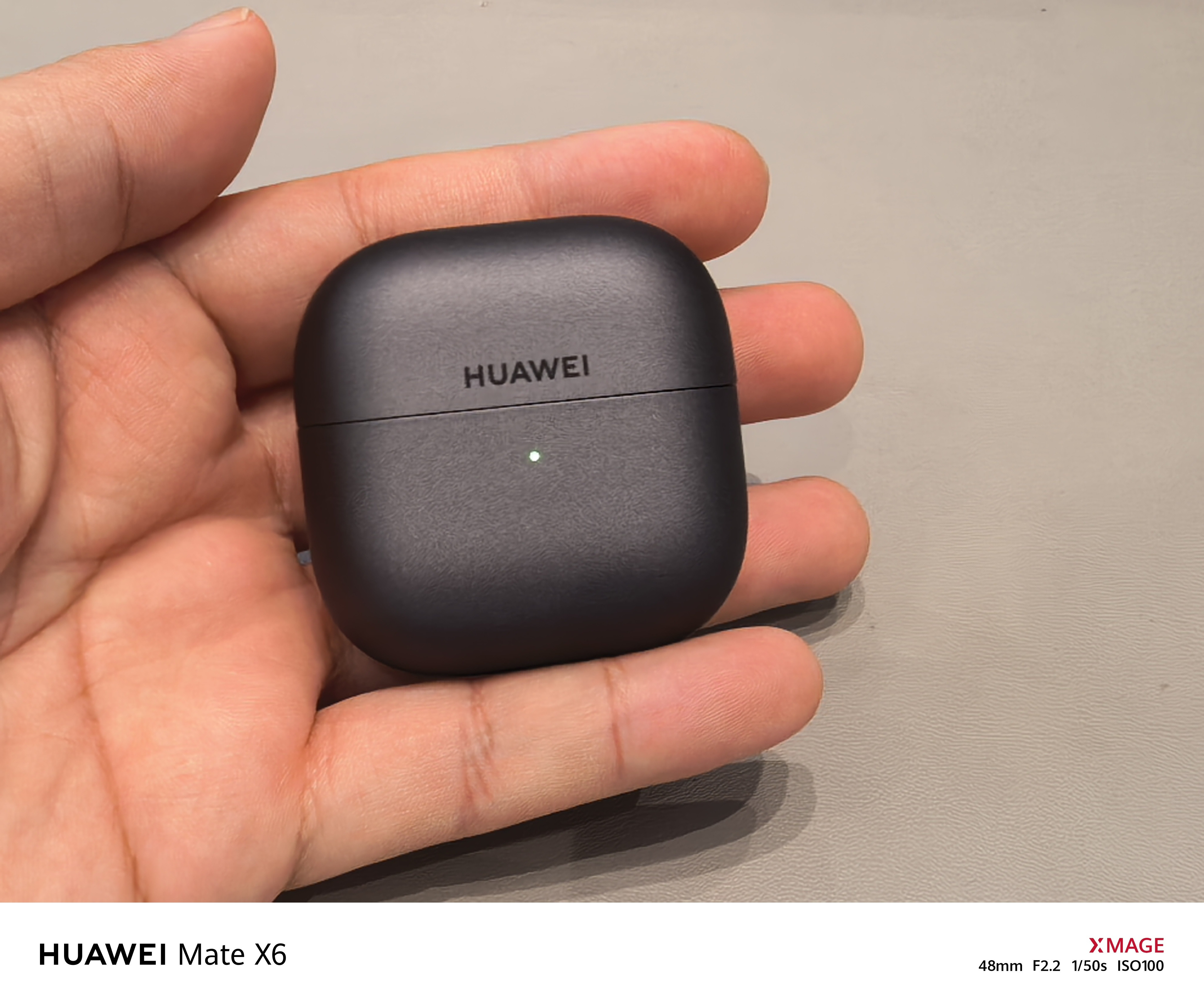 收到了鸿蒙智行App积分兑换的华为FreeClip2[墨镜]第一件事就是打开查找，