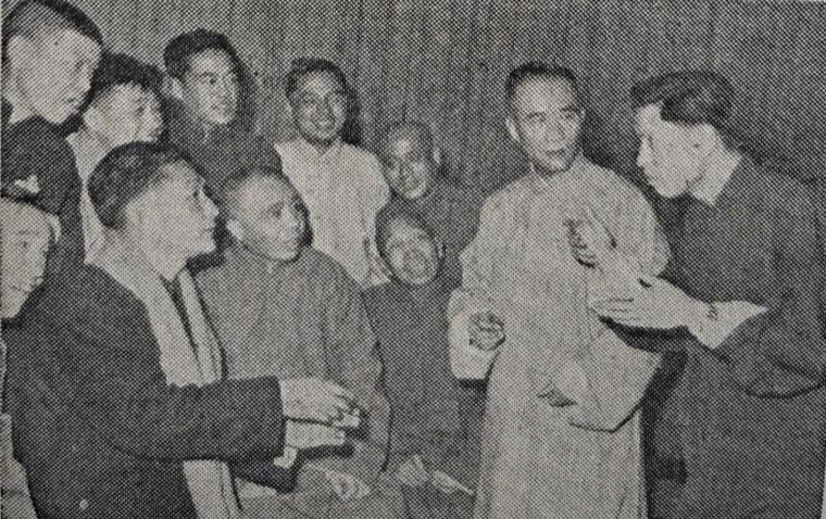 1961年12月18日晚，在天津市人民礼堂曾上演京津相声大会；侯宝林、郭启儒、刘