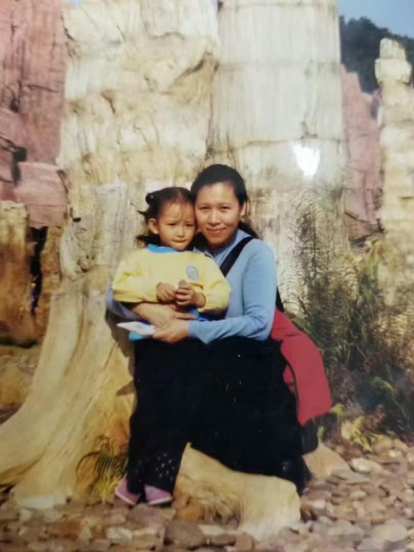 是女儿是妈妈2出发三问是女儿是妈妈还有谁不知道《是女儿是妈妈2》就要开播了，在