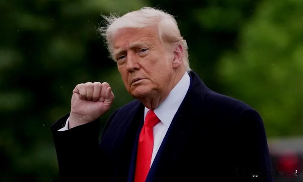 刷到条新闻差点惊掉下巴特朗普的“总统购物车”11月16日，美国政府道德办公室