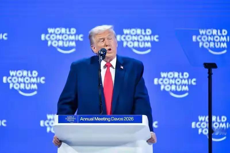 今年的达沃斯论坛简直开成了西方联盟的“分裂现场”，特朗普的72分钟演讲火力拉满，