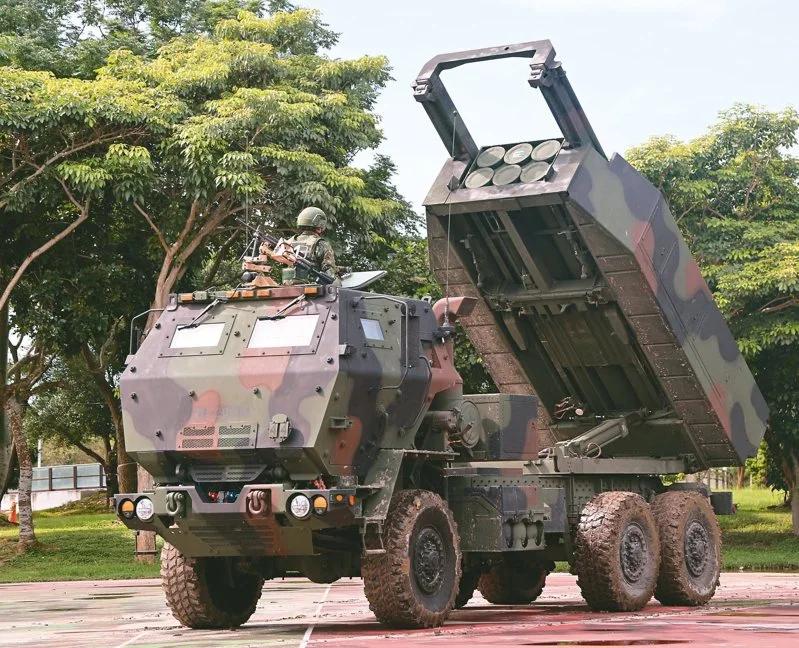 “台独”重大挑衅！ 2月5日，台湾防务部门证实，要把刚买来的“海马斯”火箭系