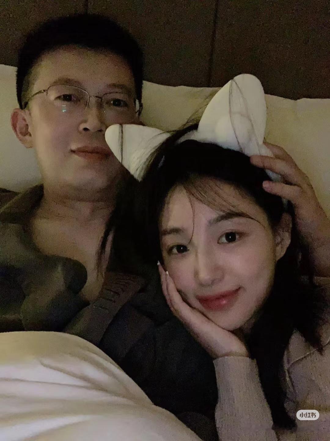 我和男朋友同居已经有一年了，感情也不错。虽然两个人在一起生活，难免会有一些磕磕碰