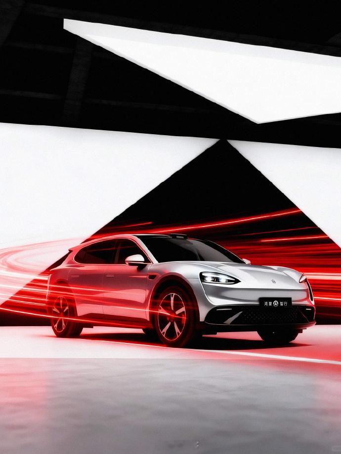 最近很多车型都在冬测，但是突然有一个新面孔出现，应该就是问界m6了从谍照中可以