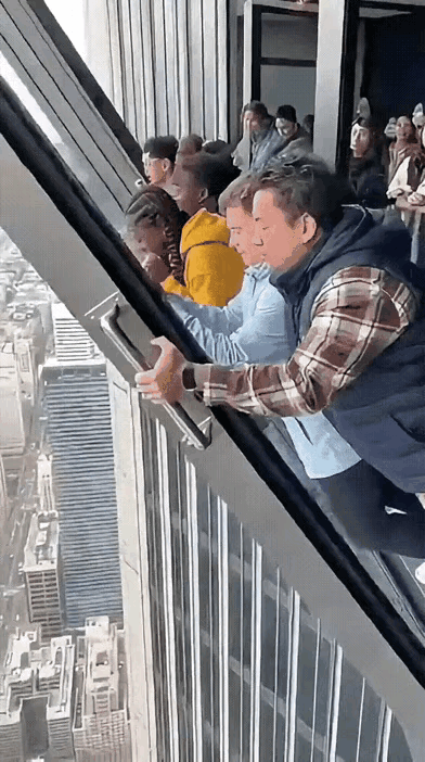 胆子太大了吧，万一，如果，不就没的救了呀。