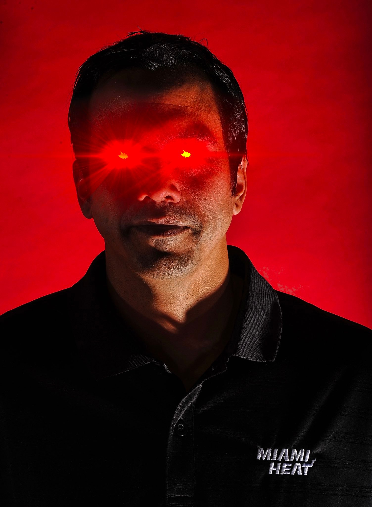 迈阿密热火队建队基石—斯波尔斯特拉！近日，前热火助教菲兹代尔在节目中透露，帕特·