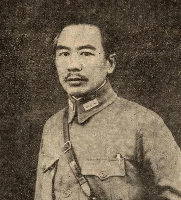 1933年盛世才将新疆巡抚金树仁杀死，自己登上边防督办宝座。不久盛又以请客为名，