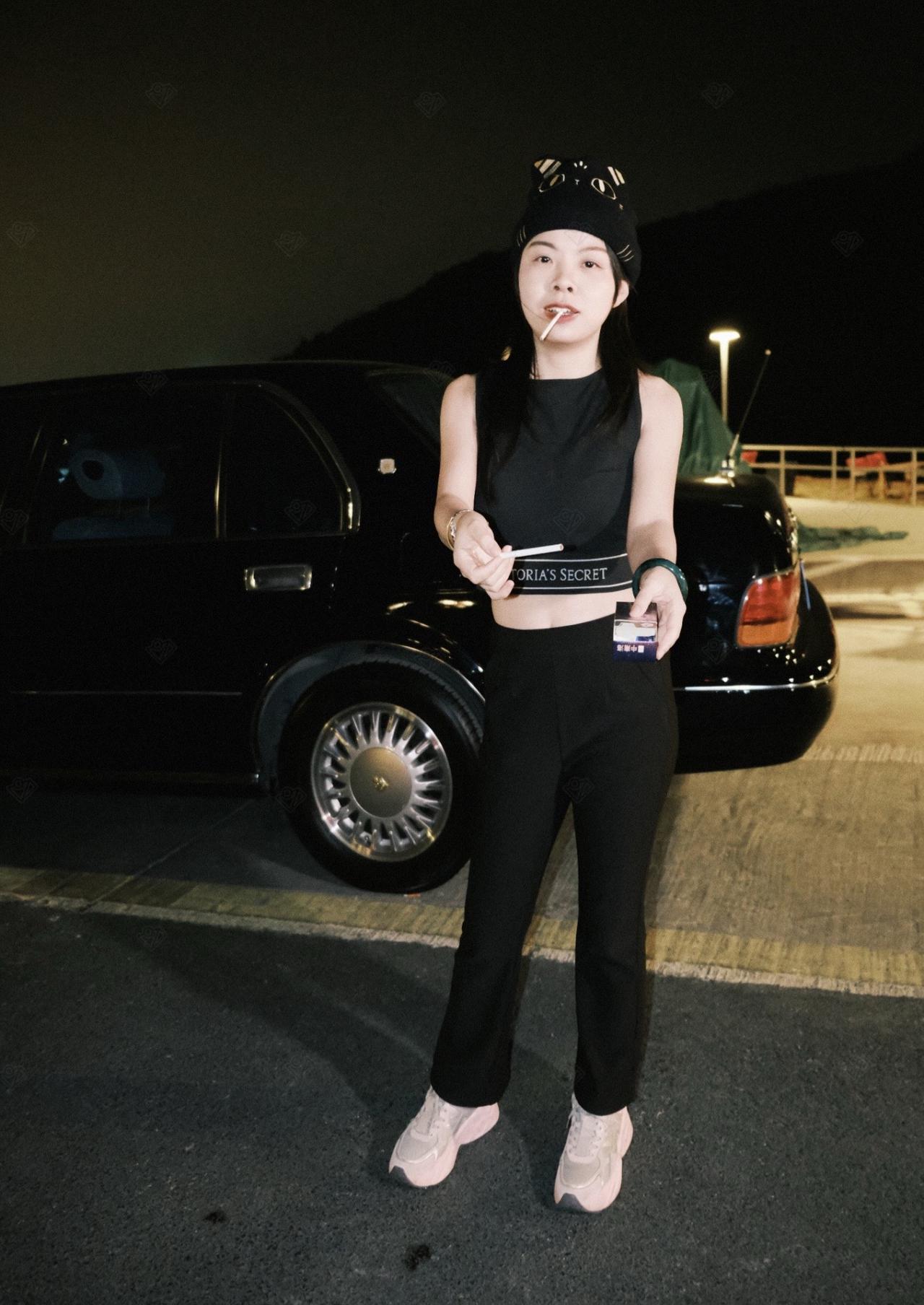 摄影汽车摄影经典情怀老车皇冠133复古港风