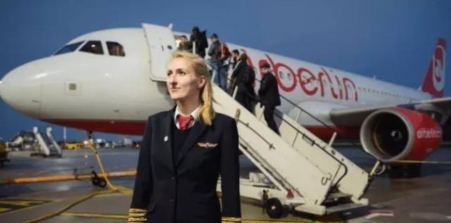 一位德国空姐曾说，“希望我们的航班不要去中国，不然我就辞职。”机长疑惑的问她