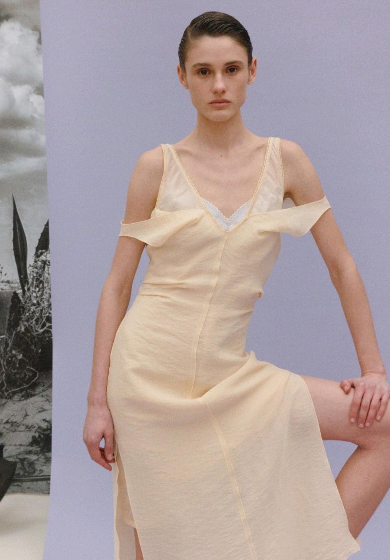 RachelComey2026早秋系列的色彩搭配堪称教科书级别！主色调采用温