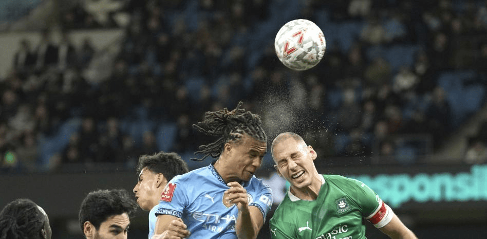 世体: 巴萨考虑租借阿克, 球队看重其多位置属性与即战力