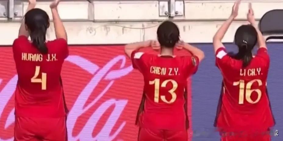 中国U20女足晋级世界杯16强，1/8决赛对阵强大的意大利女足。本届U20女足世界杯小组赛全部结束，