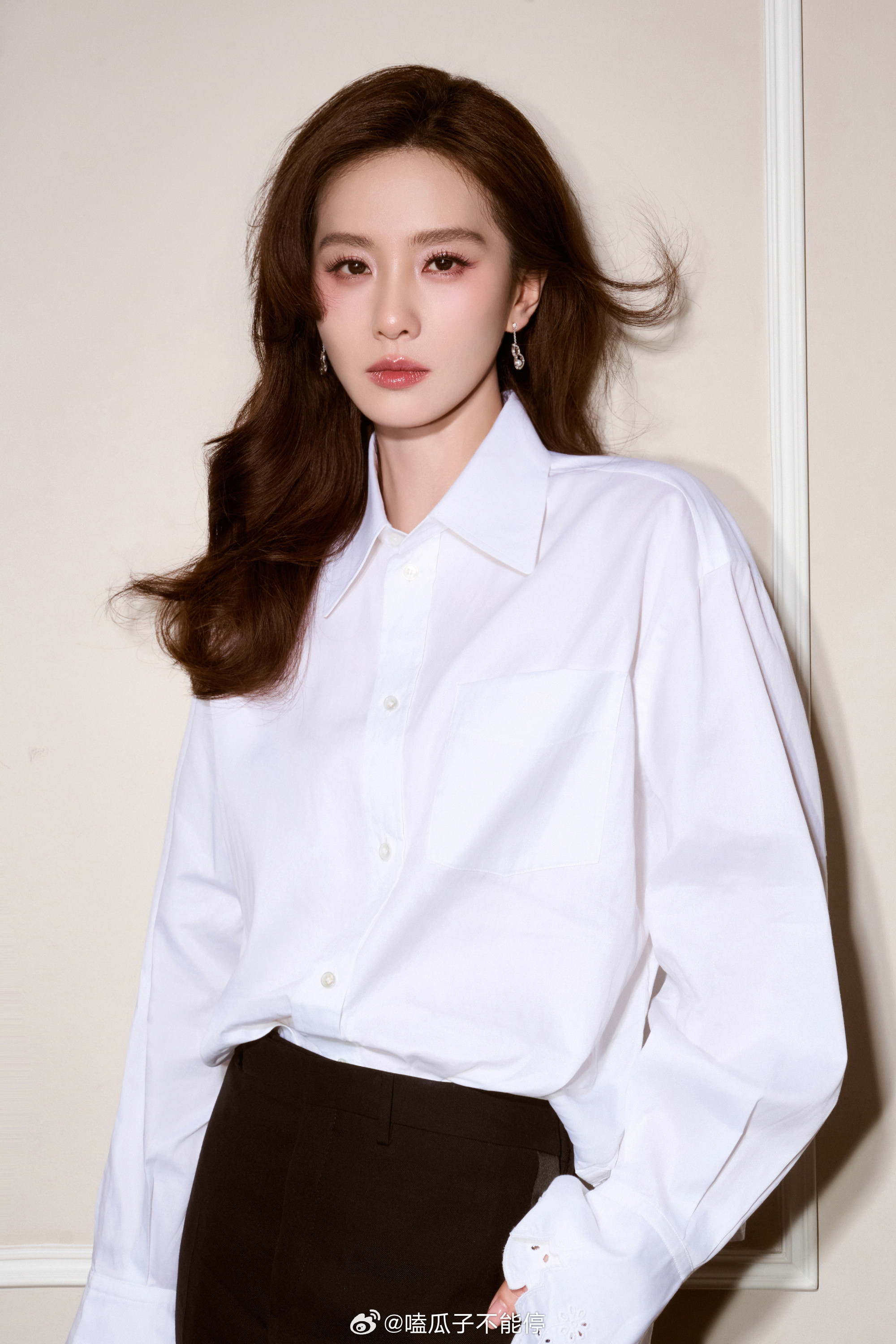 今天是体制内的大女主刘诗诗，漂亮又坚定