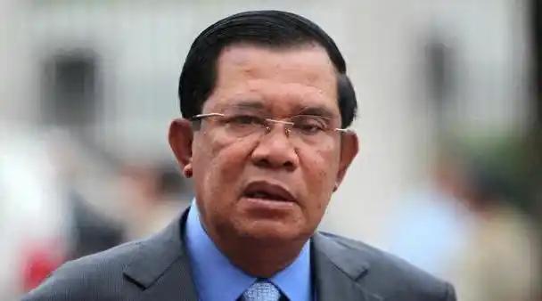 既然选择了美国，那就请坚持到底！我们绝不插手，就要静静看着这出“美式救援”的笑话