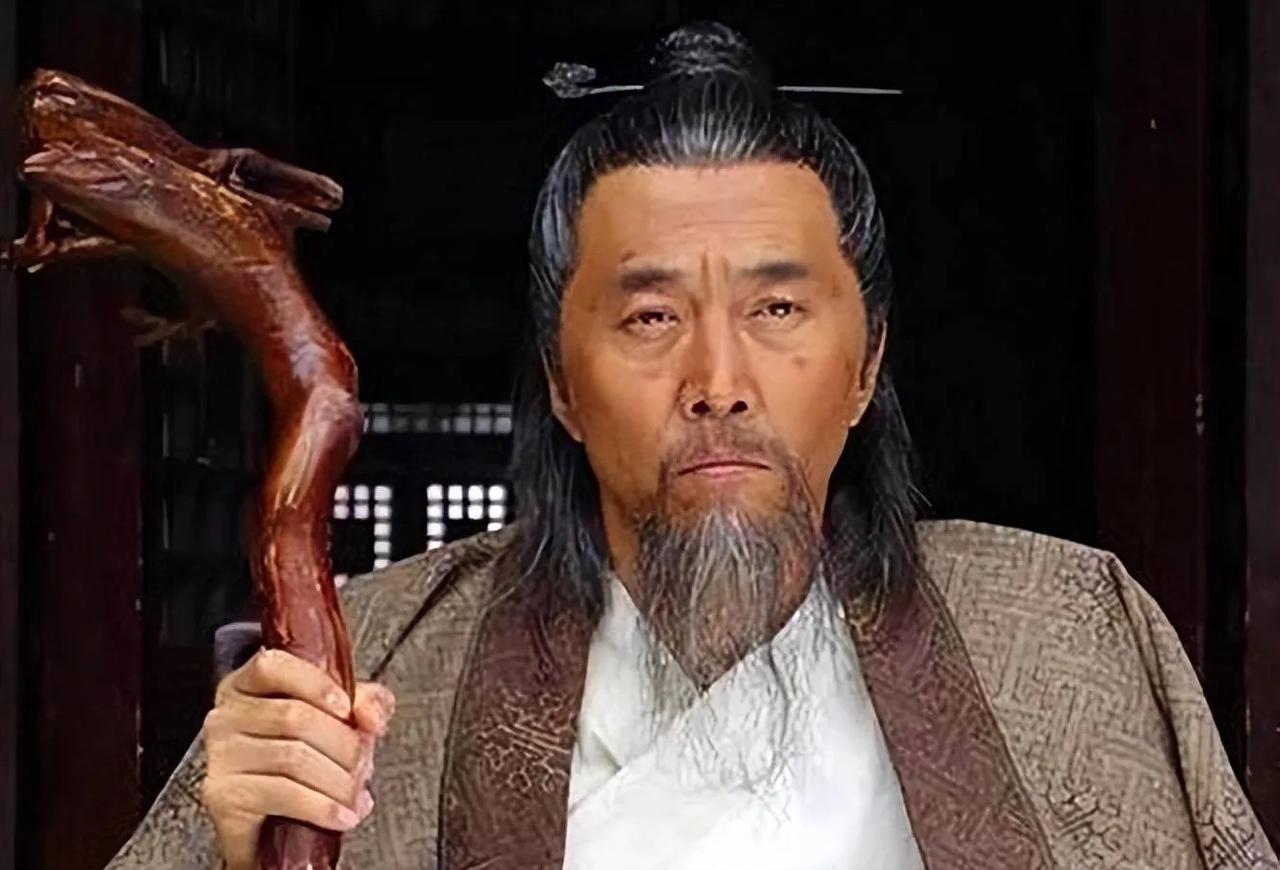 洪武八年正月，南京城下着冷雨。一个六十五岁的老头从胡惟庸府上领了药回家，喝下肚，