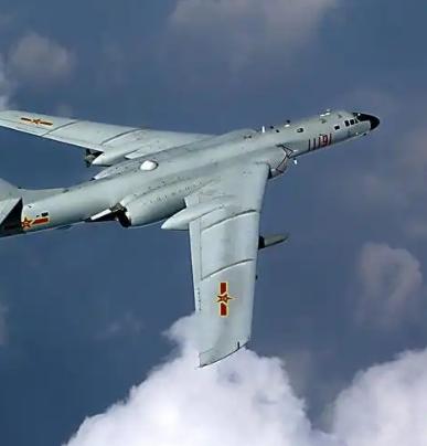 轰六为啥越改越猛？说白了就是歪打正着——当初是技术跟不上，没想到反倒走了条超