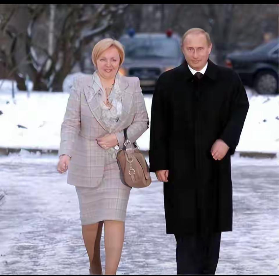 这个世界上，我最不理解的女人就是:普京大帝的前妻普京娜了！这个女人，你说