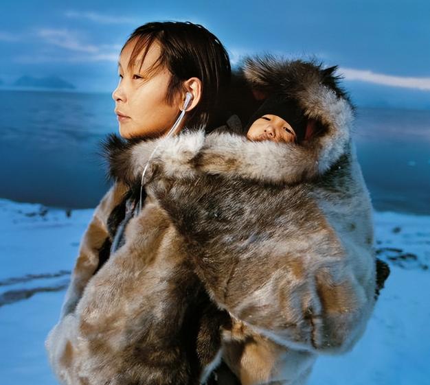 大量格陵兰妇女发现体内有怪东西，原来丹麦美国同样凶残。2022年，格陵兰的一