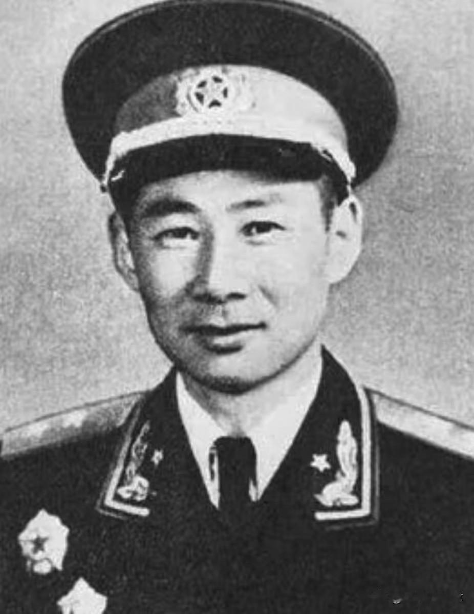 1938年八路军惊险夜遇！三名落单士兵口音怪异，政委一眼识破致命陷阱193