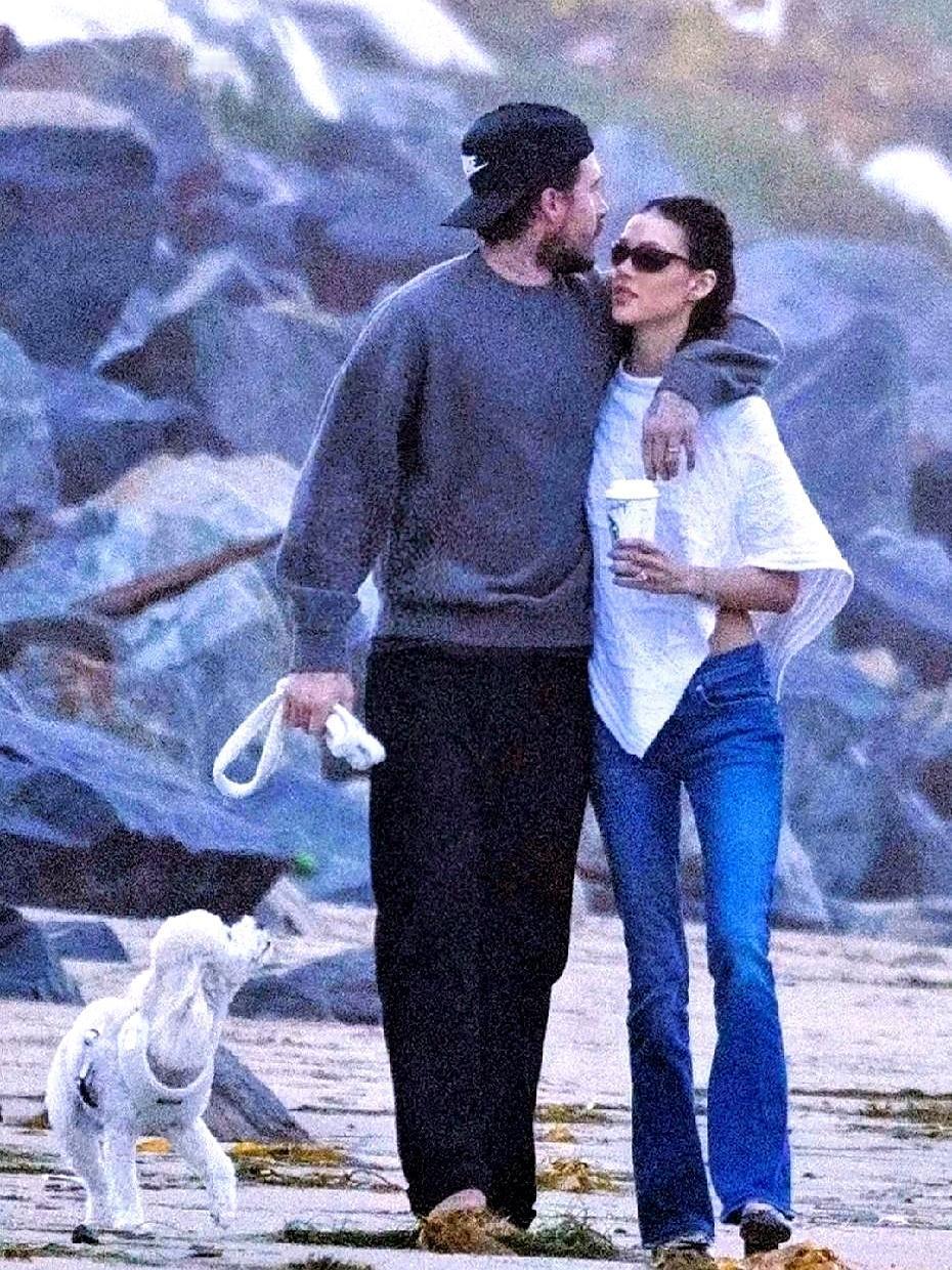 布鲁克林把“婆媳不和”直接撕成家庭宫斗。婚纱说换就换，老妈一句“不做了”，