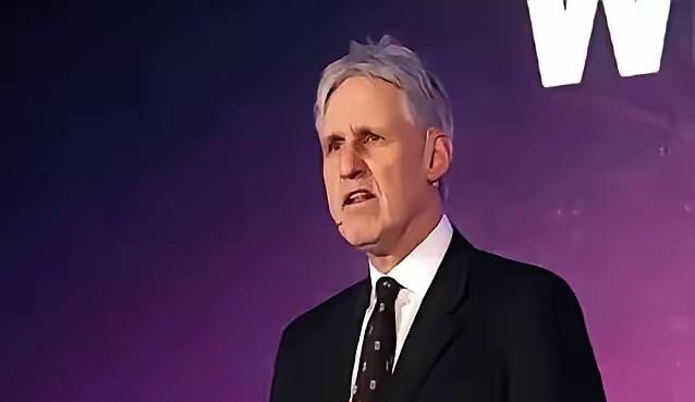 日内瓦现场炸了！香港议员不辩解直接开怼，西方人权面具被当场撕碎联合国人权理